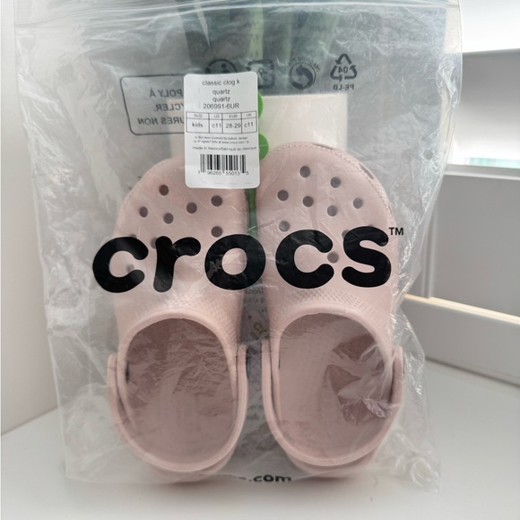 NEW Kids Crocs Classic Clog (Size C11) - Picture 7 of 7